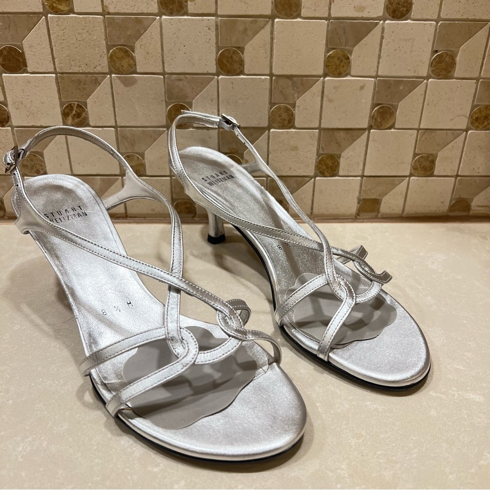 STUART WEITZMAN Leather Cutout Accent Slingback Sandals Size: 8.5